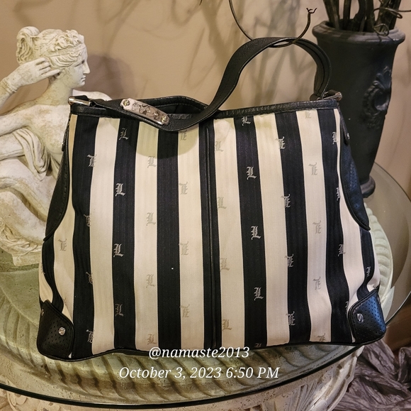 L.A.M.B. by Gwen Stefani Trenchtown Slouch Shoulder Bag Luxury Designer Bag #558 - Picture 11 of 17